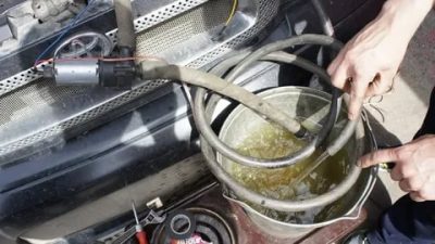 Чем эффективно промыть систему охлаждения двигателя автомобиля?