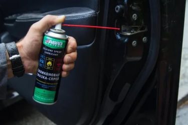 Для чего нужна силиконовая смазка для авто?