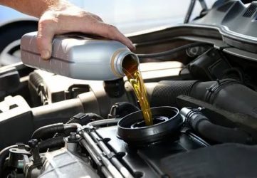 Как правильно менять масло в двигателе автомобиля?