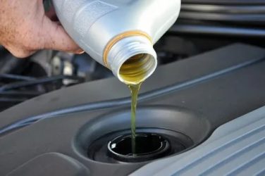Как правильно подобрать масло в двигатель автомобиля?