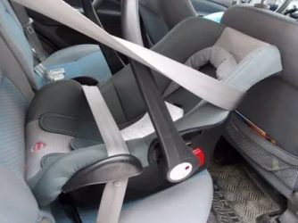 Как прицепить автолюльку в машине?