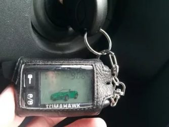 Как включить автозапуск на приоре?