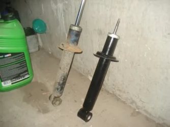 Как заменить задние стойки на Лада калина?