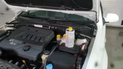 Какую тормозную жидкость заливать в шевроле лачетти?