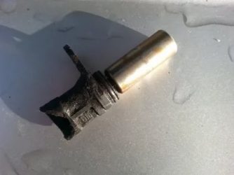Z18xer датчик коленвала где находится?